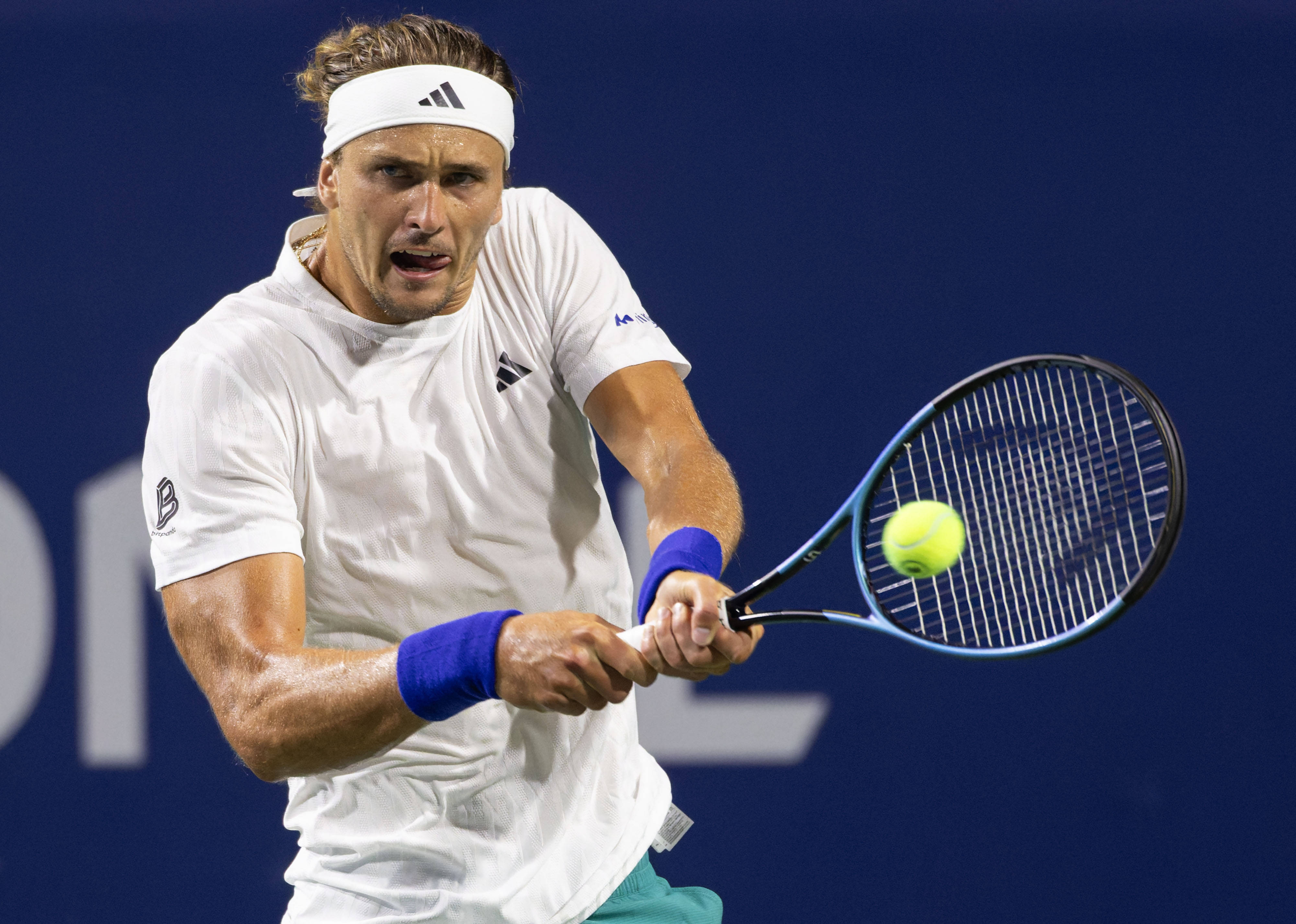 爱游戏在线-ATP总决赛鏖战年终总决赛，兹维列夫状态火热