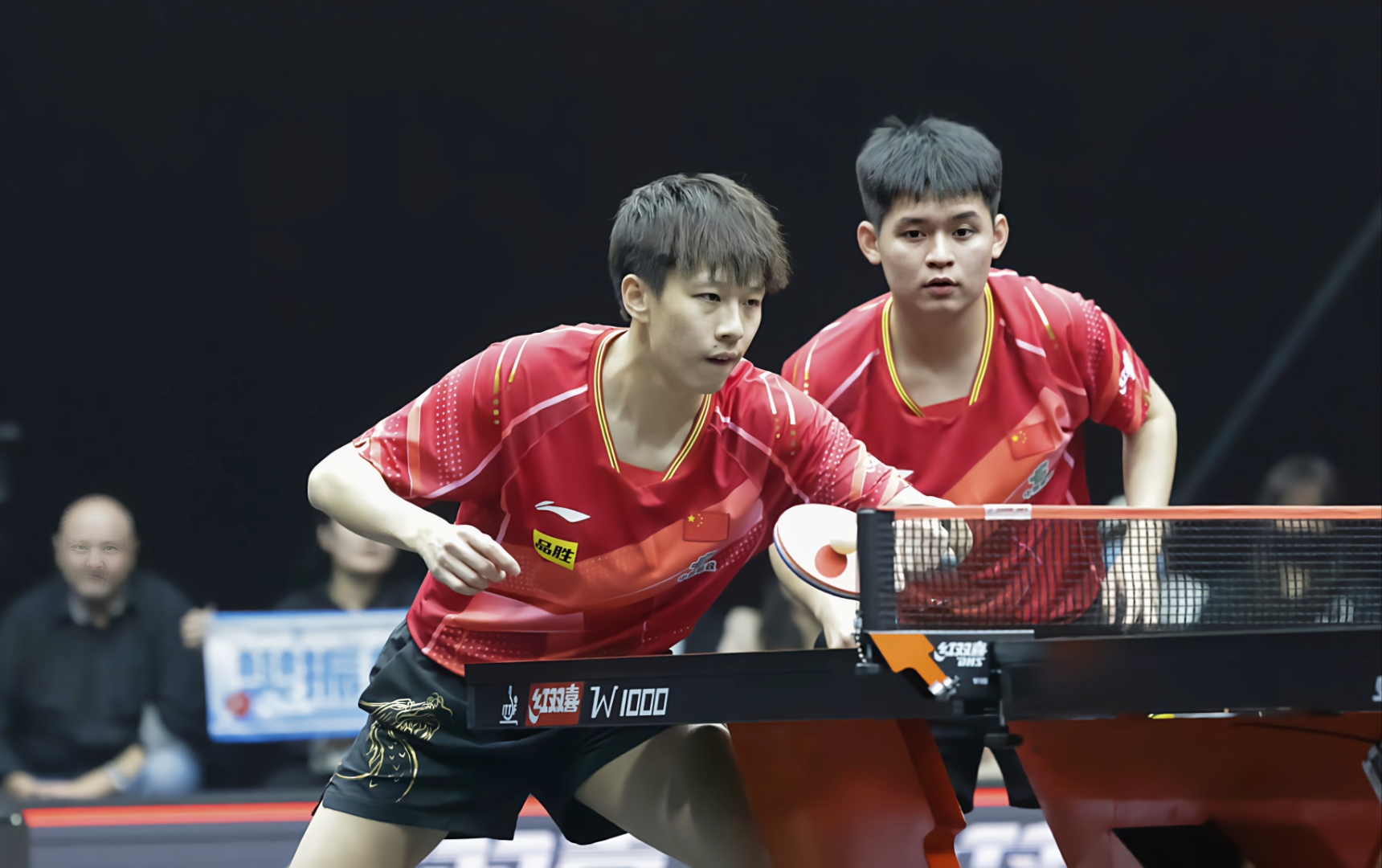 爱游戏娱乐-日本队轻取英格兰队，林高远状态火热