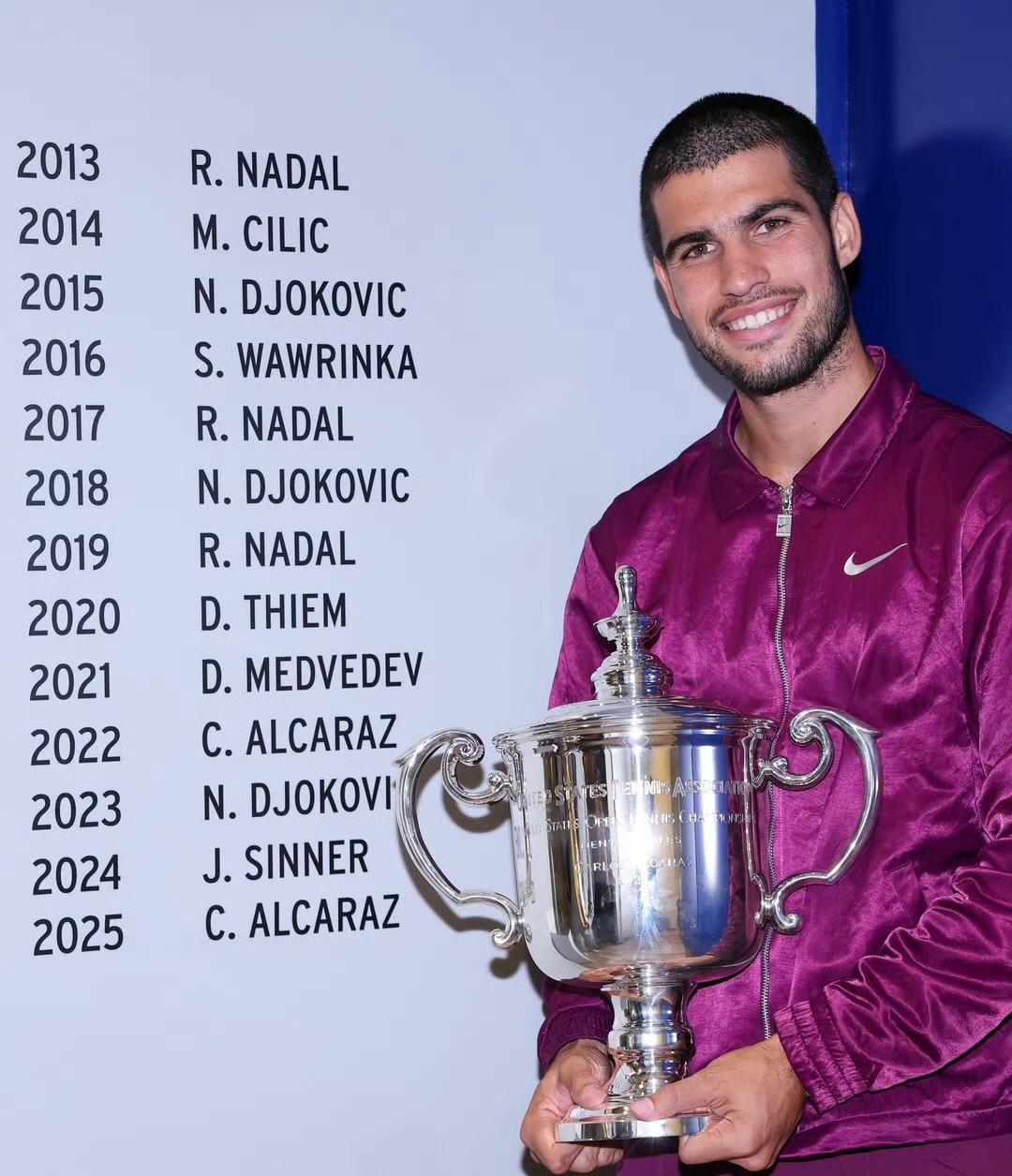 爱游戏APP-戴维斯杯翻盘温网，阿尔卡拉斯点燃赛场